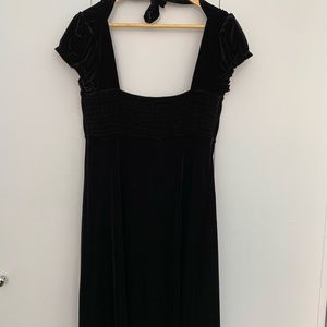 Short sleeve empire waist velvet dress